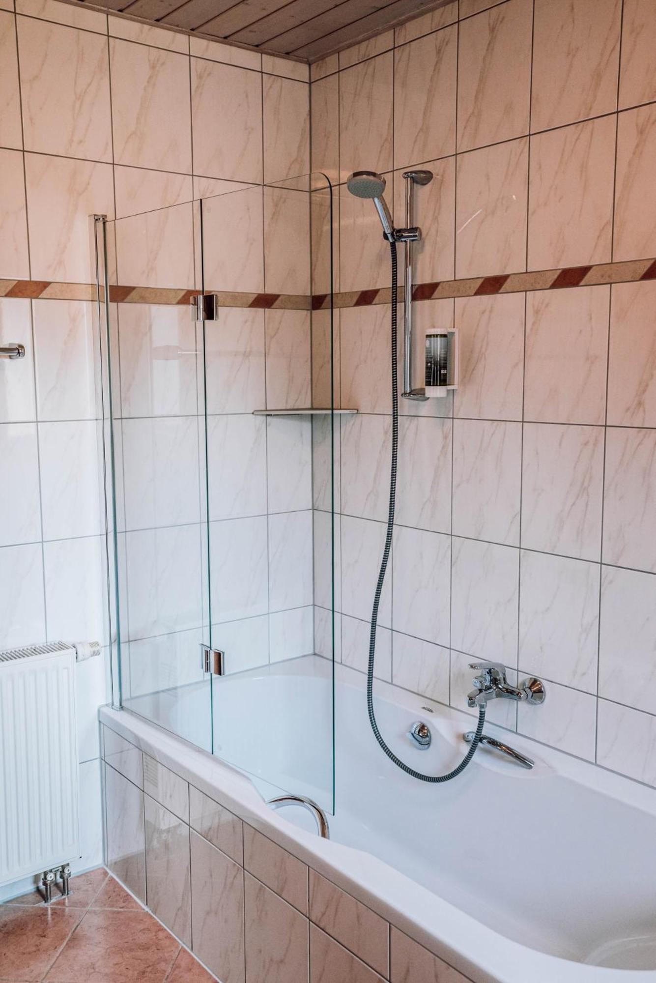 Schmidtburger Hof Hotell Weiler bei Monzingen Rum bild